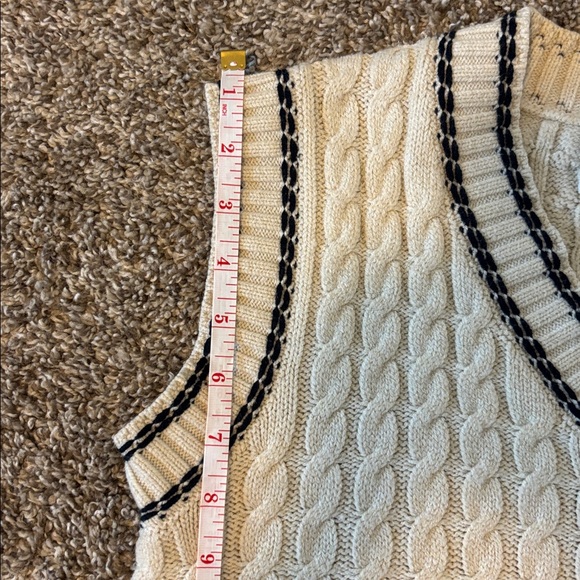 Zara V-Neck Trendy Cream Knit Sweater Vest Black Trim 
Youth 9-10
Womens-XS/S - Picture 6 of 9